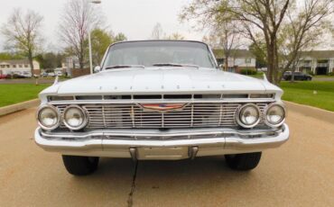 Chevrolet-Impala-1961-17