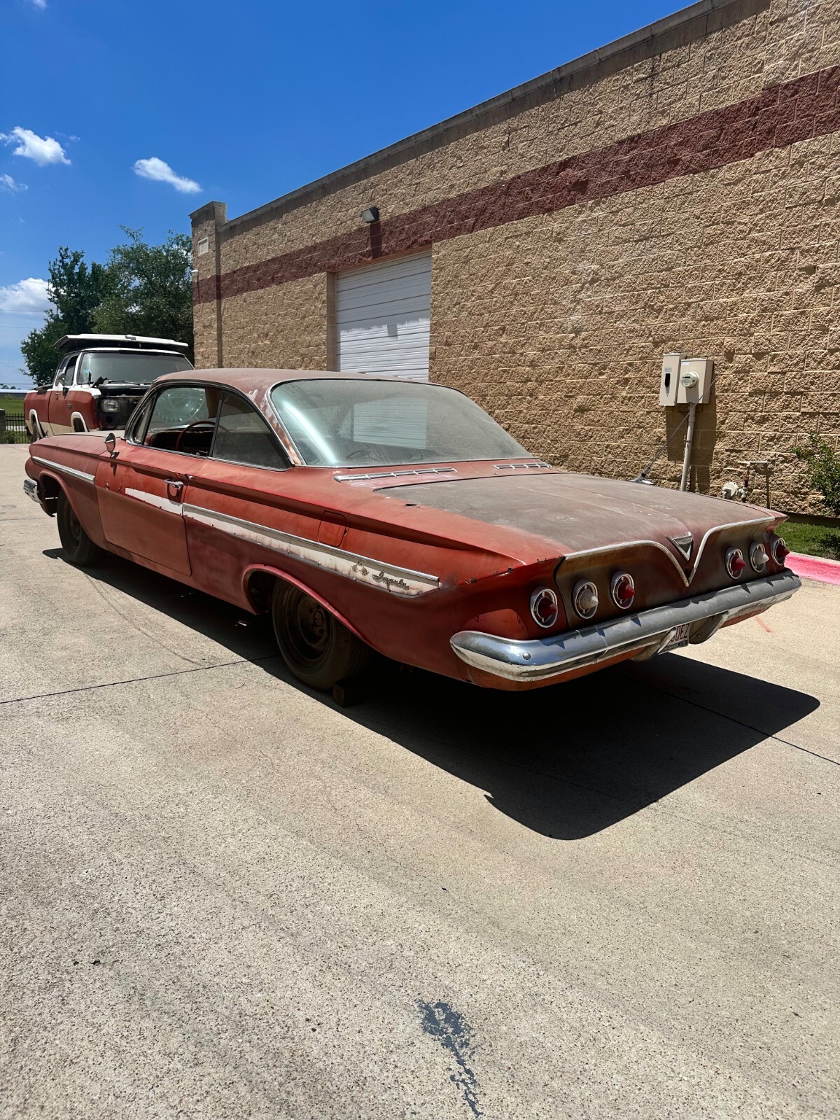 Chevrolet-Impala-1961-2