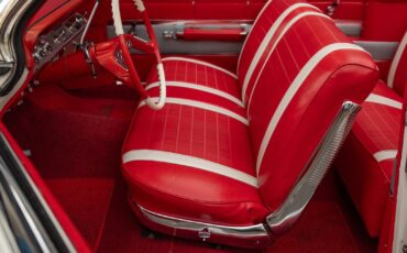 Chevrolet-Impala-1961-2-Door-Convertible-30