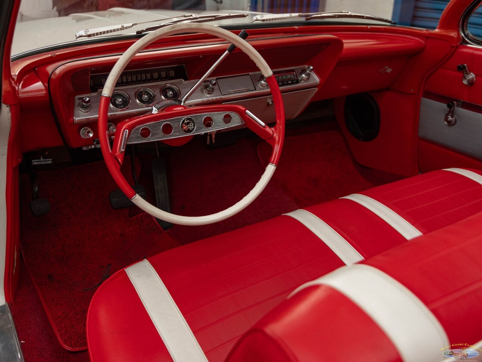Chevrolet-Impala-1961-2-Door-Convertible-31