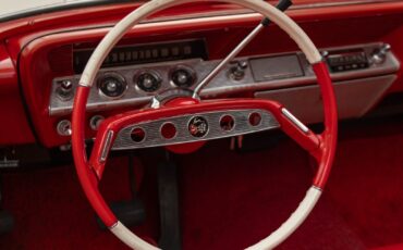 Chevrolet-Impala-1961-2-Door-Convertible-32