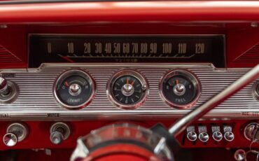 Chevrolet-Impala-1961-2-Door-Convertible-34