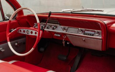 Chevrolet-Impala-1961-2-Door-Convertible-39