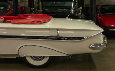 Chevrolet-Impala-1961-2-Door-Convertible-6