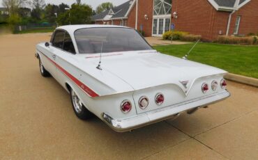 Chevrolet-Impala-1961-26