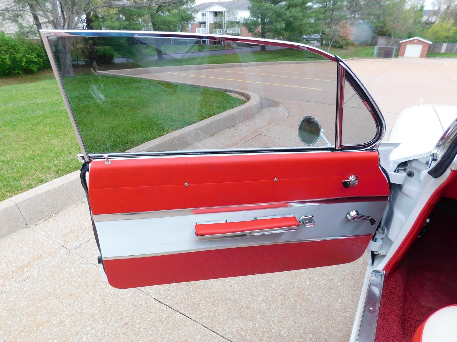 Chevrolet-Impala-1961-34