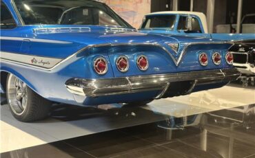 Chevrolet-Impala-1961-Coupe-10