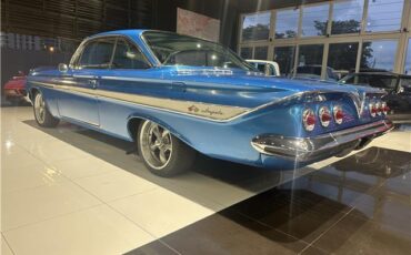 Chevrolet-Impala-1961-Coupe-11