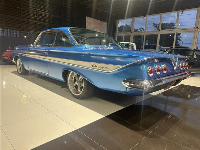 Chevrolet-Impala-1961-Coupe-11