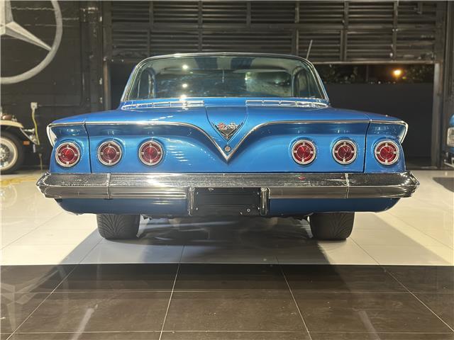 Chevrolet-Impala-1961-Coupe-15