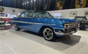 Chevrolet-Impala-1961-Coupe-2