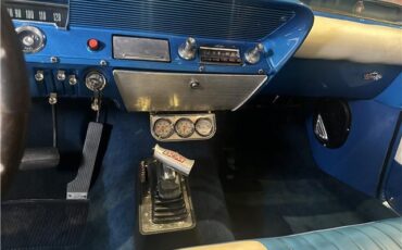 Chevrolet-Impala-1961-Coupe-22
