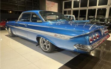Chevrolet-Impala-1961-Coupe-9