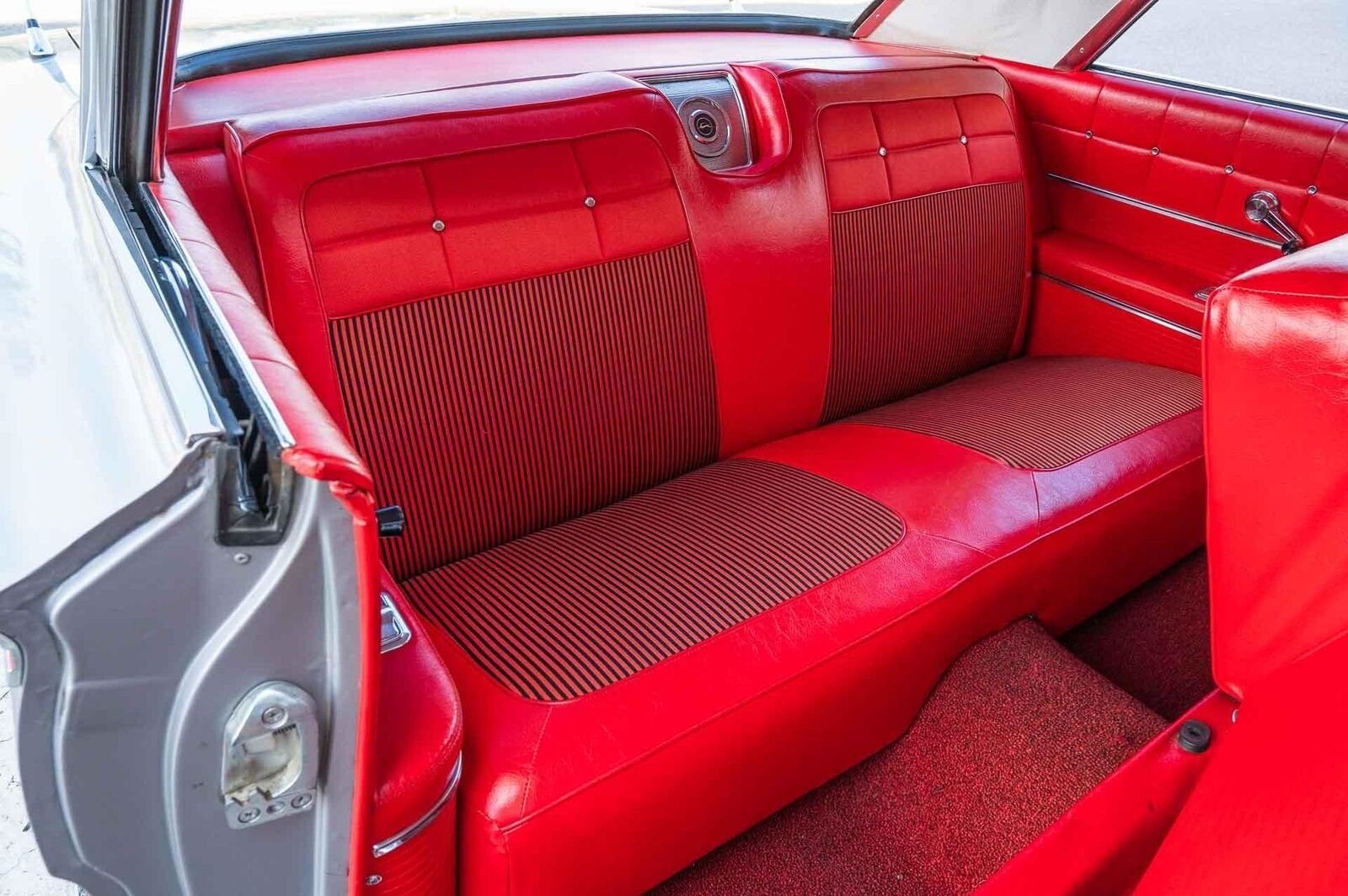 Chevrolet-Impala-1962-2-Door-14