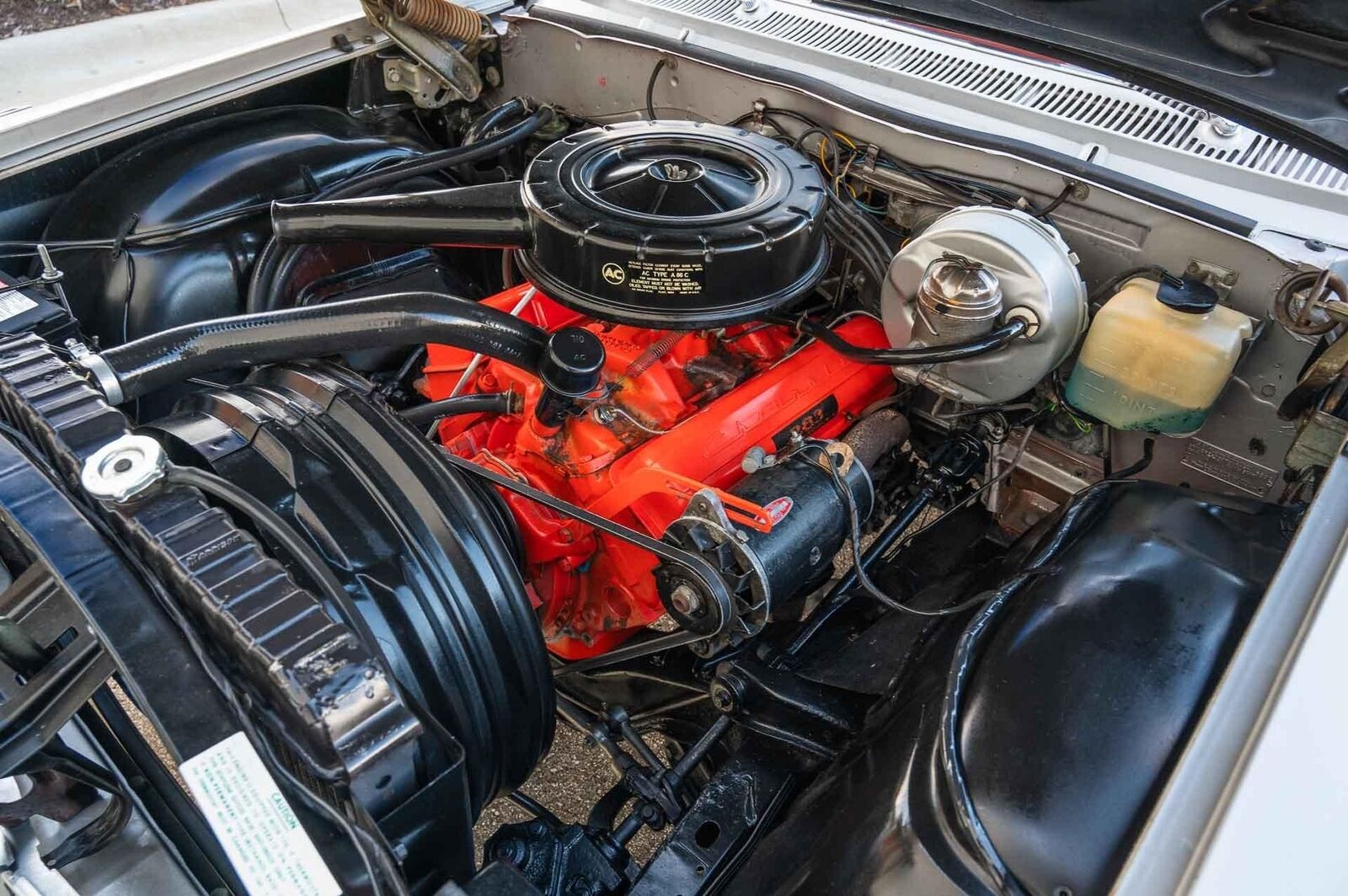 Chevrolet-Impala-1962-2-Door-17