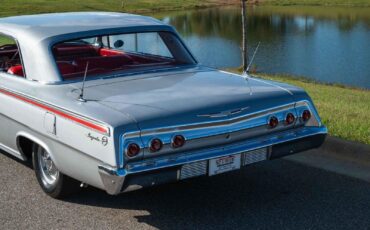 Chevrolet-Impala-1962-2-Door-23