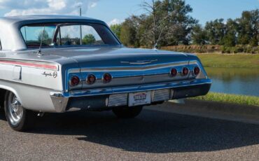 Chevrolet-Impala-1962-2-Door-24