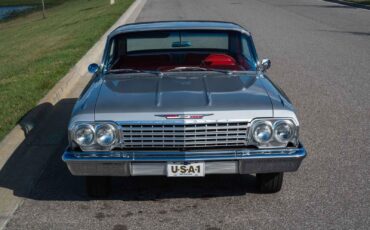 Chevrolet-Impala-1962-2-Door-30