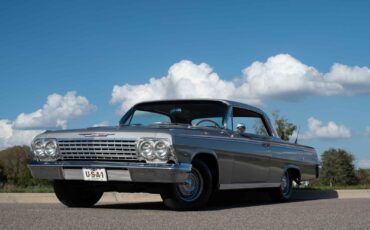 Chevrolet-Impala-1962-2-Door-34