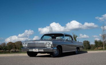 Chevrolet-Impala-1962-2-Door-39