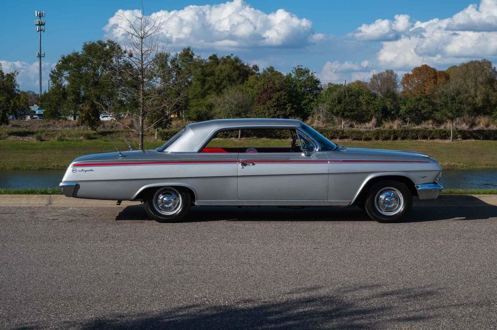 Chevrolet-Impala-1962-2-Door-6