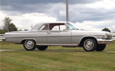Chevrolet-Impala-1962-2-Door-Hardtop-18