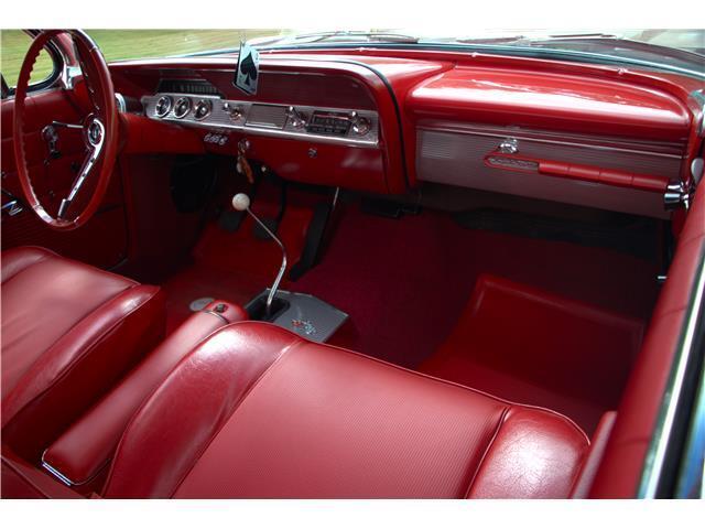 Chevrolet-Impala-1962-2-Door-Hardtop-21