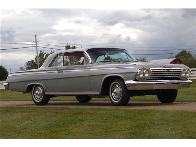 Chevrolet-Impala-1962-2-Door-Hardtop-3