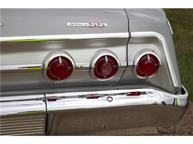 Chevrolet-Impala-1962-2-Door-Hardtop-30
