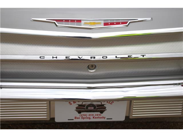 Chevrolet-Impala-1962-2-Door-Hardtop-31