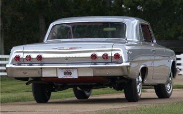 Chevrolet-Impala-1962-2-Door-Hardtop-34