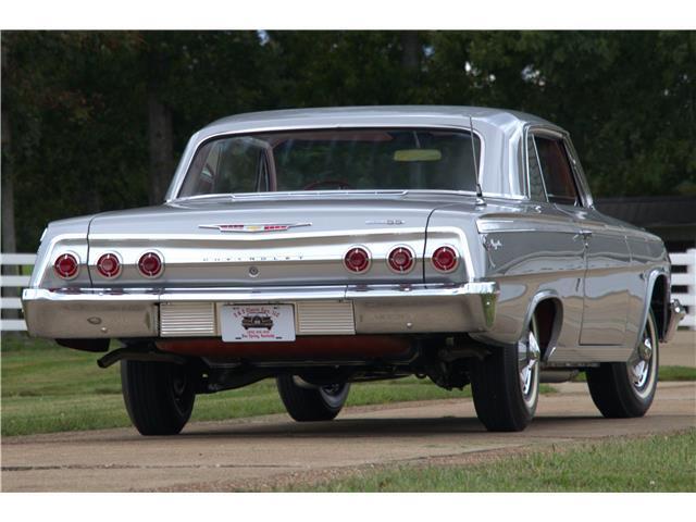 Chevrolet-Impala-1962-2-Door-Hardtop-34