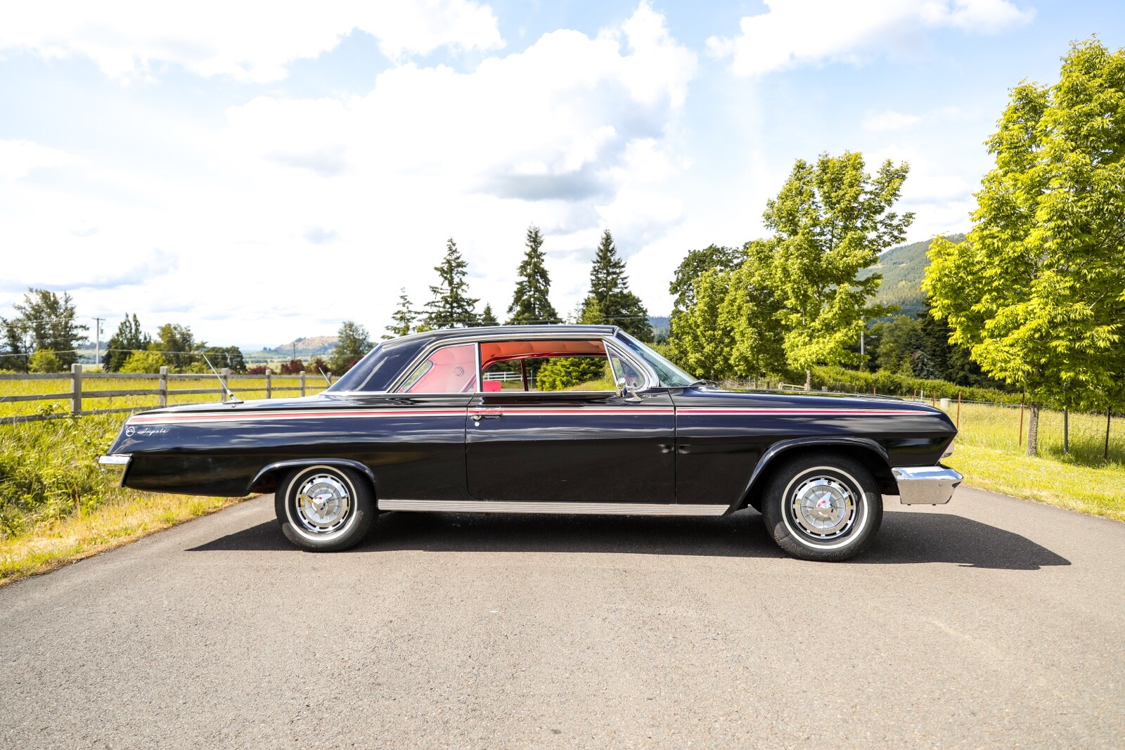 Chevrolet-Impala-1962-Coupe-2