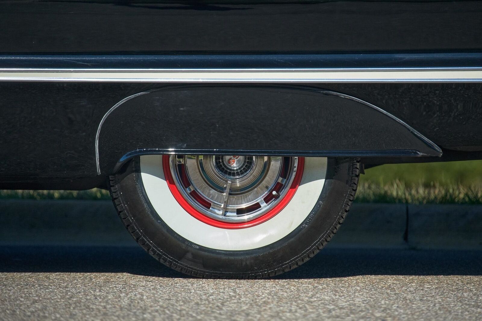 Chevrolet-Impala-1963-2-Door-26