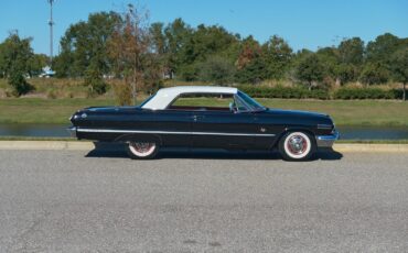 Chevrolet-Impala-1963-2-Door-32