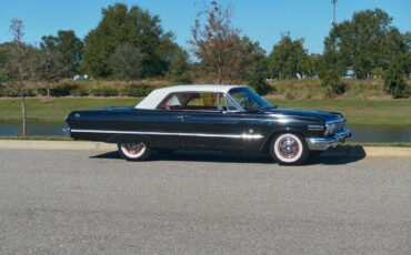 Chevrolet-Impala-1963-2-Door-33