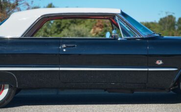 Chevrolet-Impala-1963-2-Door-37