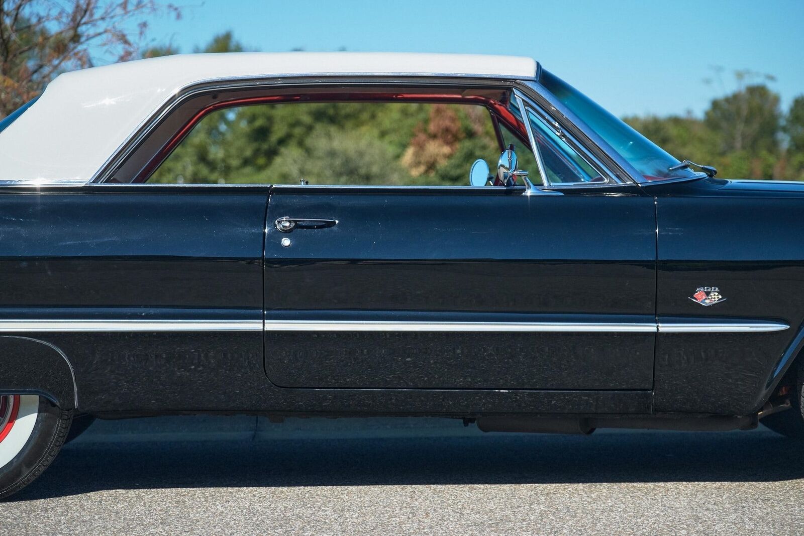 Chevrolet-Impala-1963-2-Door-37