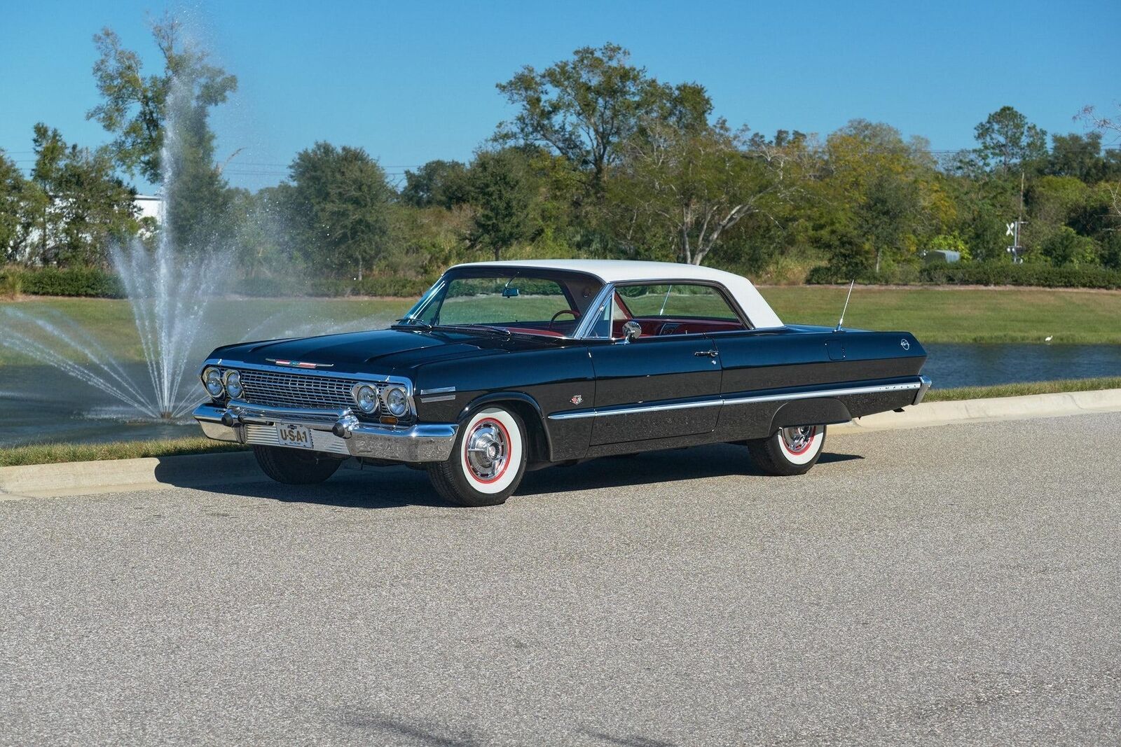 Chevrolet-Impala-1963-2-Door