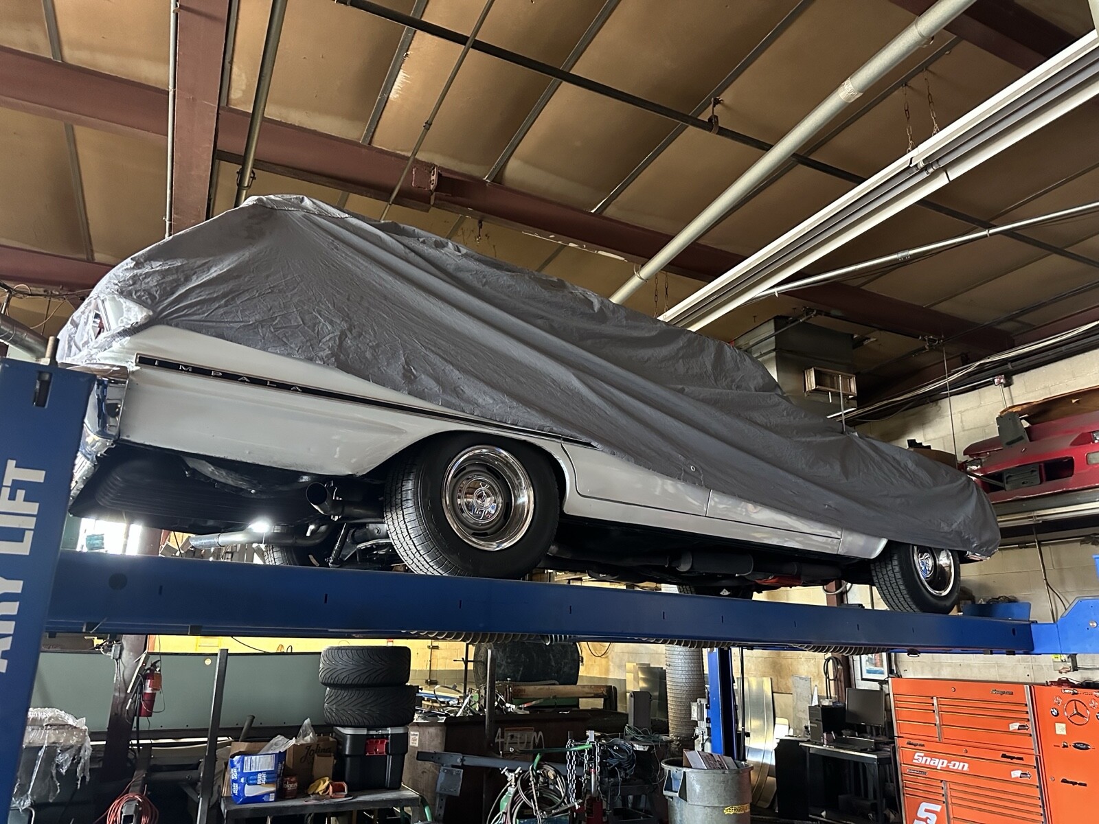 Chevrolet-Impala-1963-Wagon-10