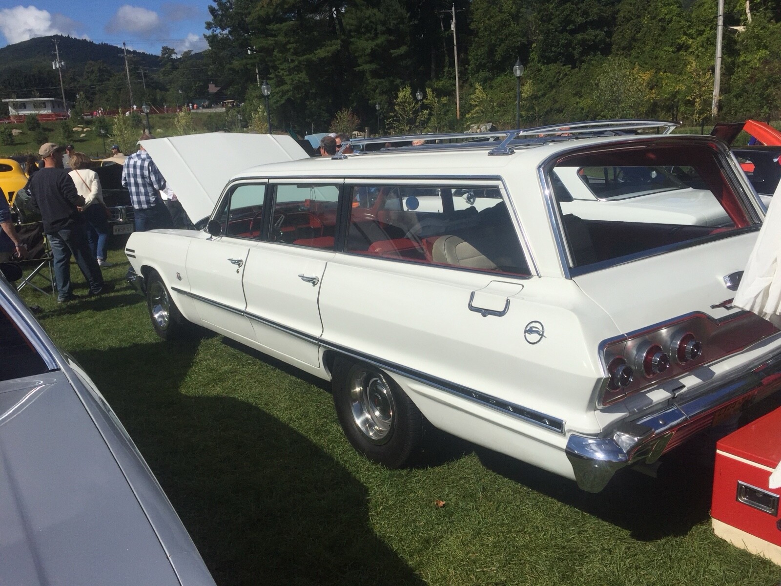 Chevrolet-Impala-1963-Wagon-18