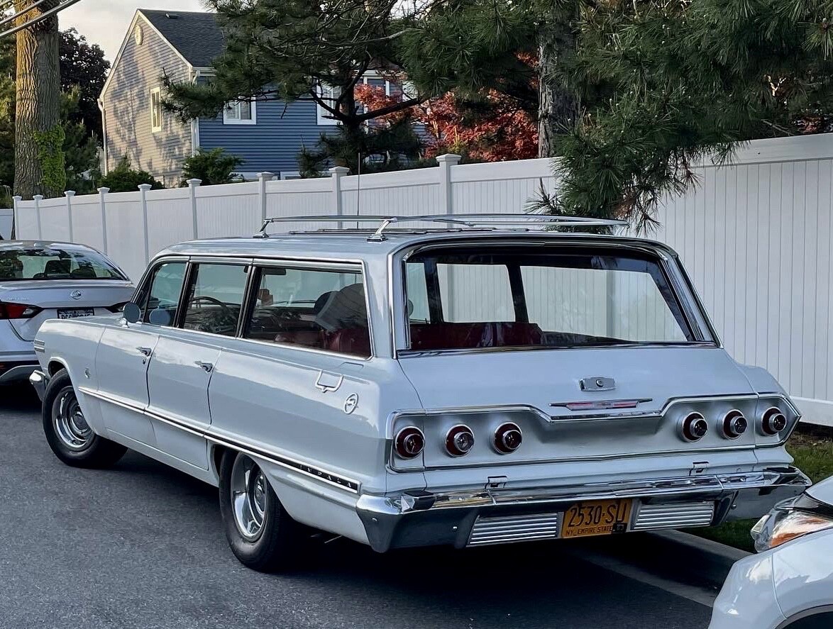 Chevrolet-Impala-1963-Wagon-5