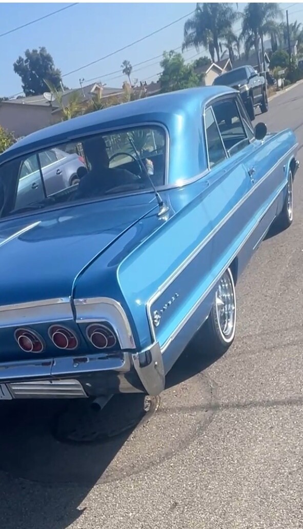 Chevrolet-Impala-1964-37