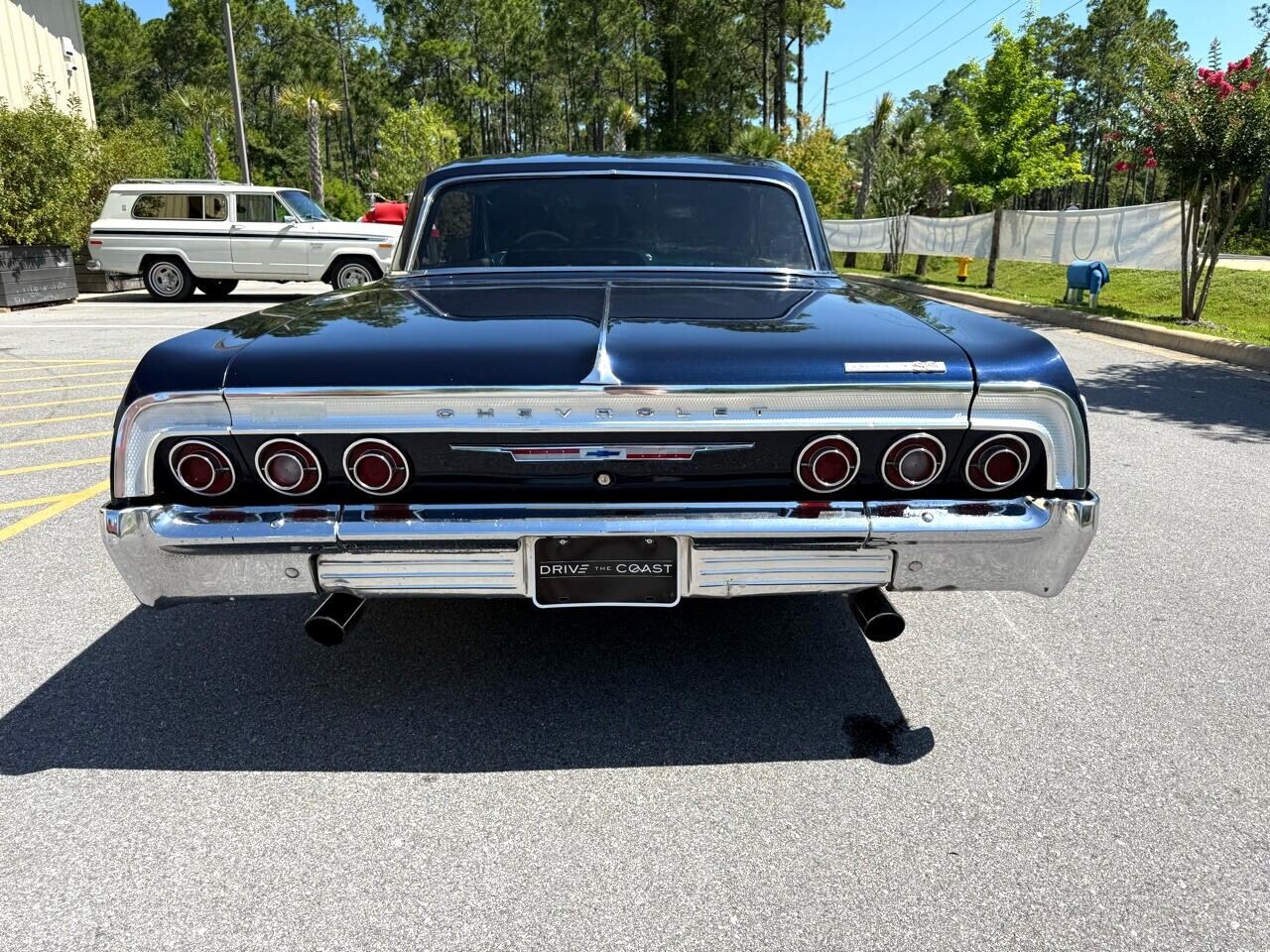 Chevrolet-Impala-1964-American-Muscle-Car-13