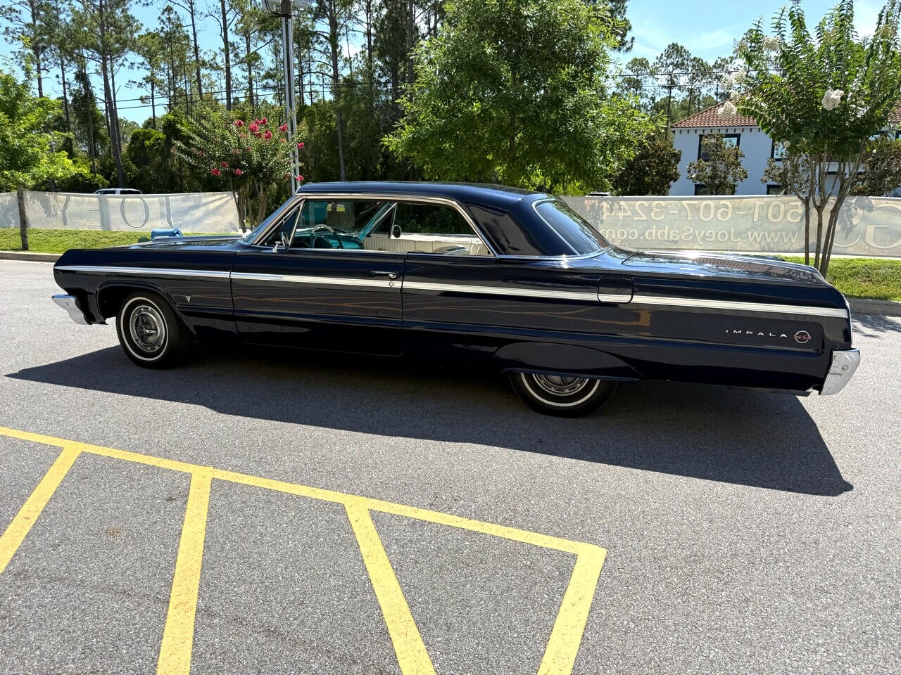 Chevrolet-Impala-1964-American-Muscle-Car-16