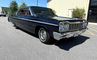 Chevrolet-Impala-1964-American-Muscle-Car-2