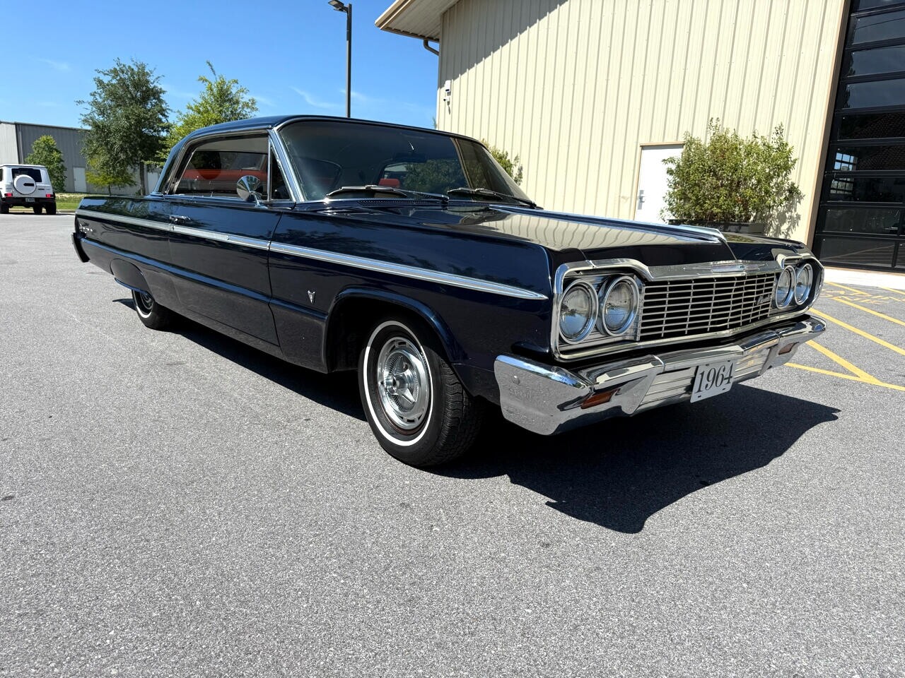 Chevrolet-Impala-1964-American-Muscle-Car-2