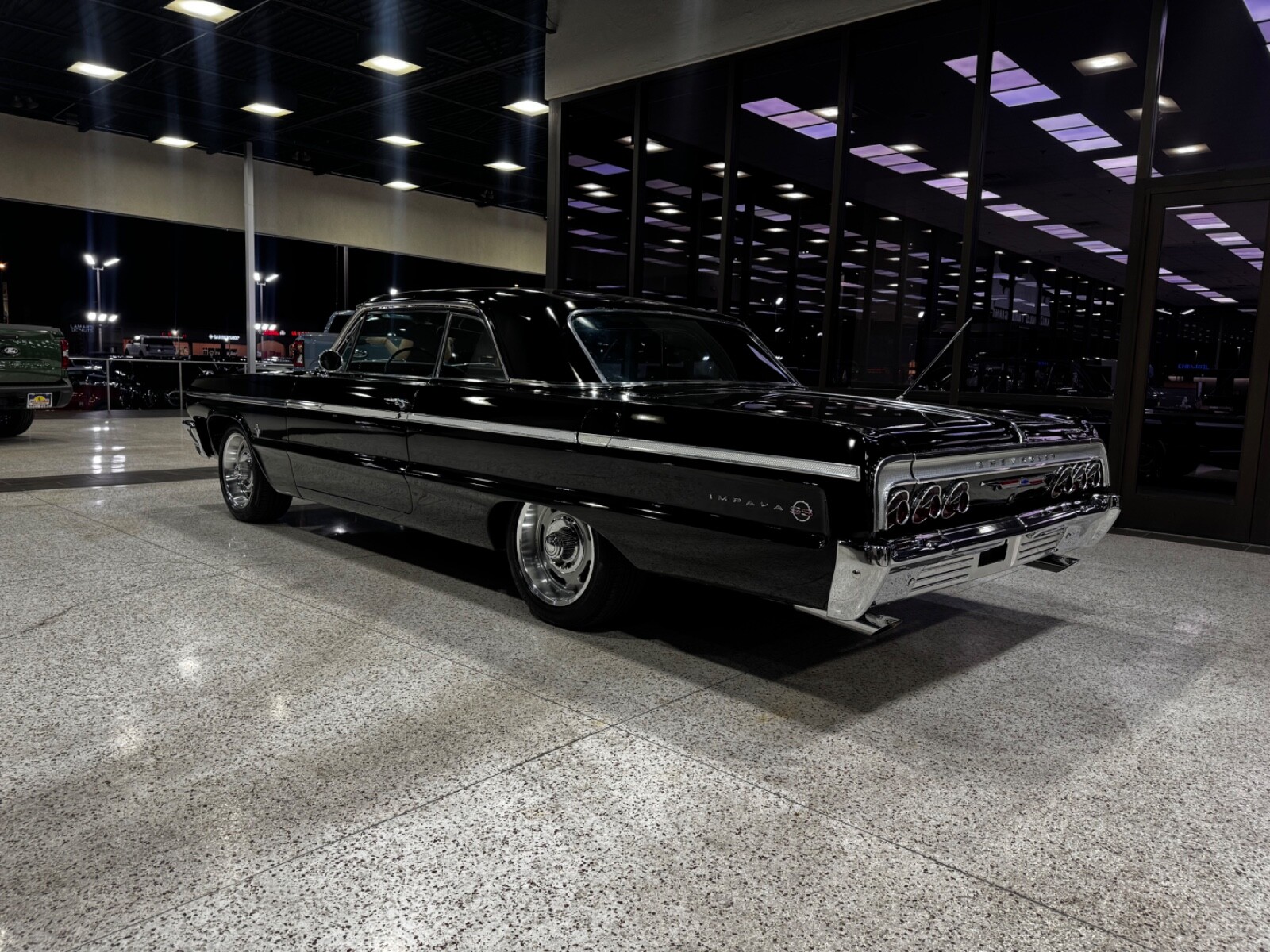 Chevrolet-Impala-1964-Coupe-1