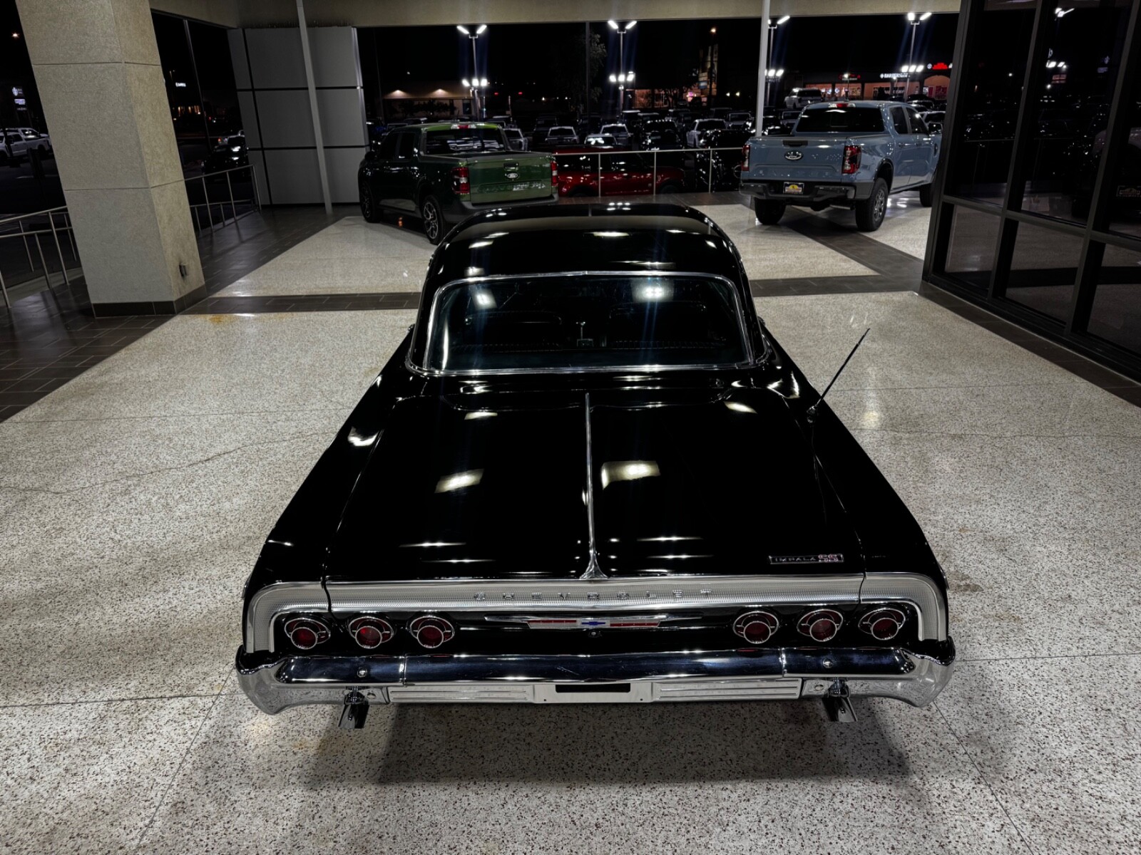 Chevrolet-Impala-1964-Coupe-2