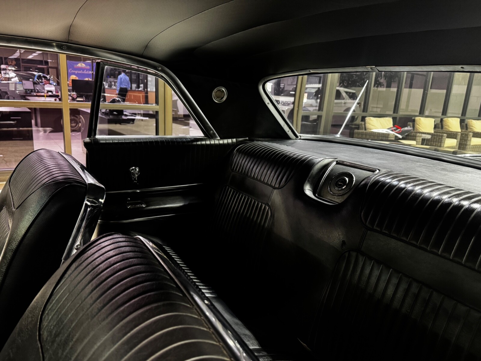 Chevrolet-Impala-1964-Coupe-23